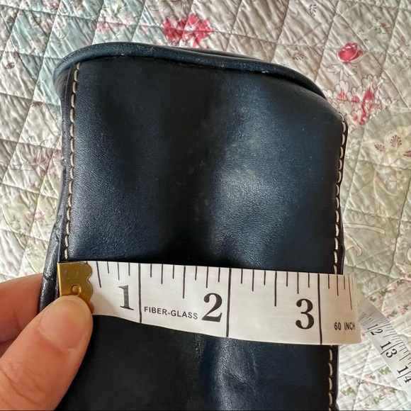 Wilson Leather Shoulder Bag Navy Blue Embossed Purse - Picture 10 of 10